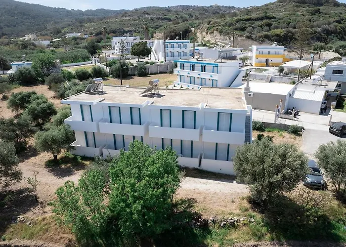 Xenia's 3 * Kamári