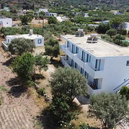 アパート Xenia's 3