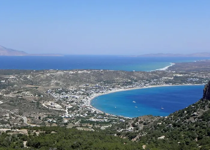 Xenia's 3 アパート Kamári